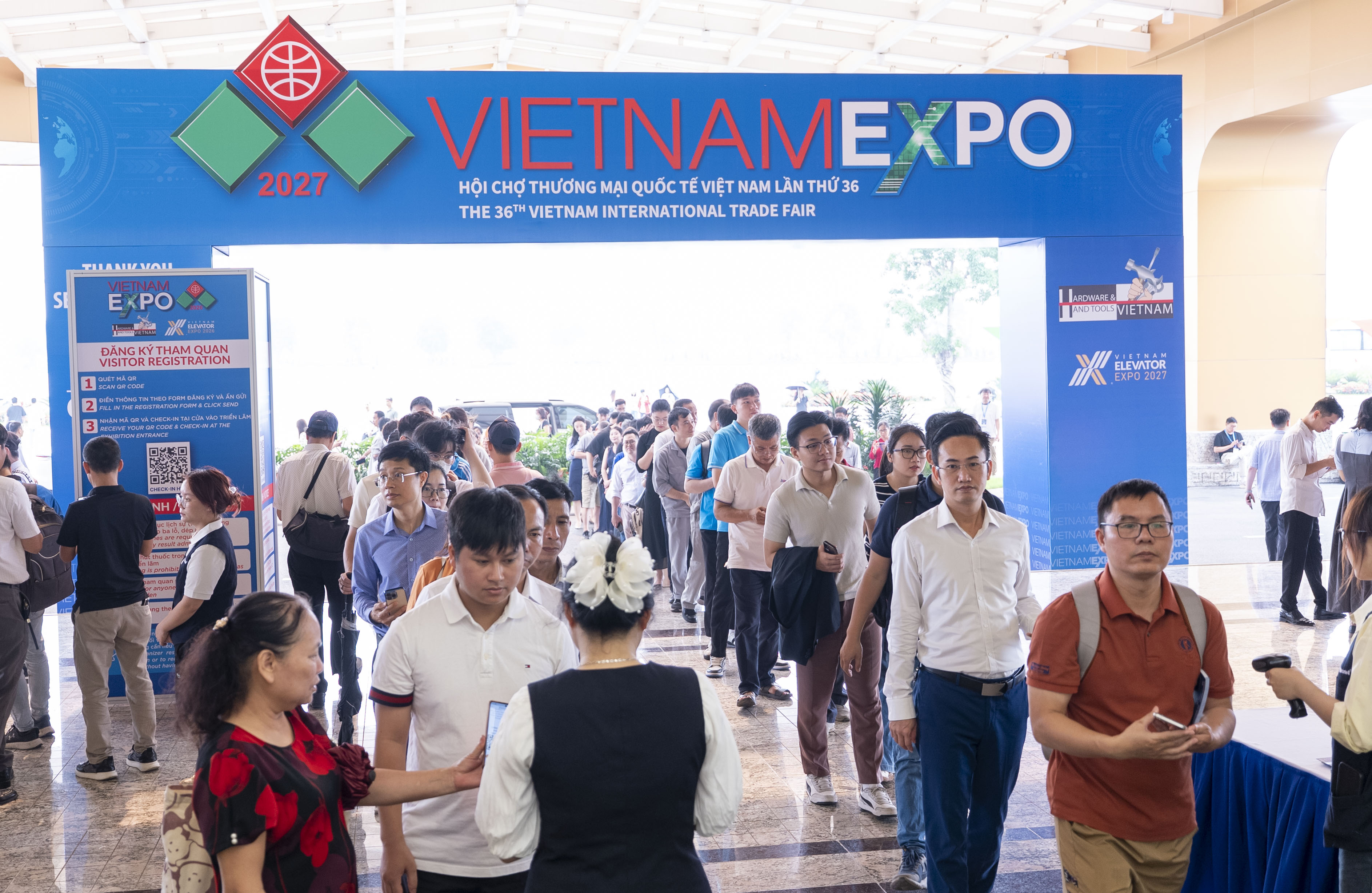 Vietnam Expo 2026 하노이 종합박람회 메인 입구 전경
